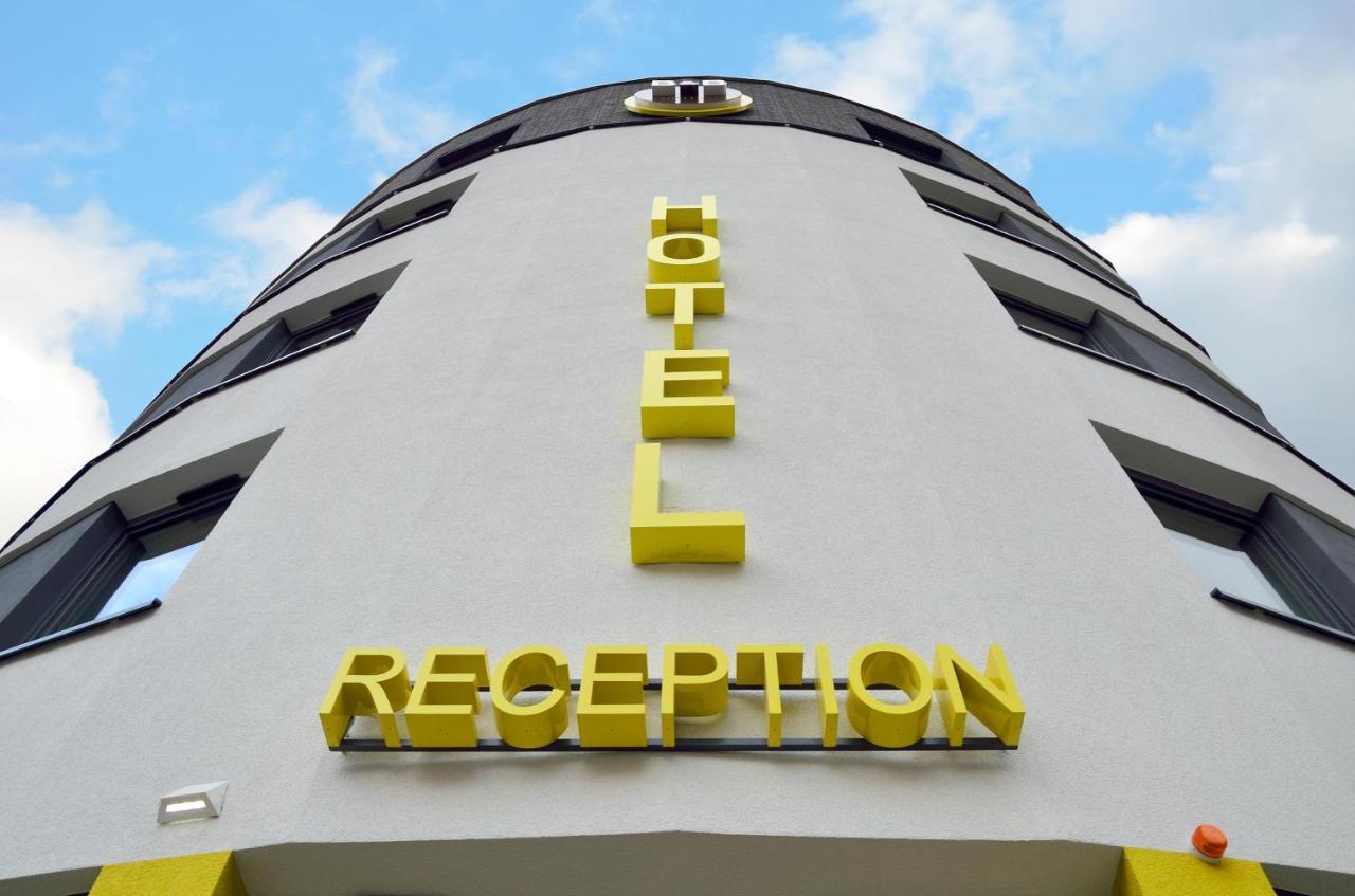 B&B Hotel Erfurt-Hbf Екстер'єр фото